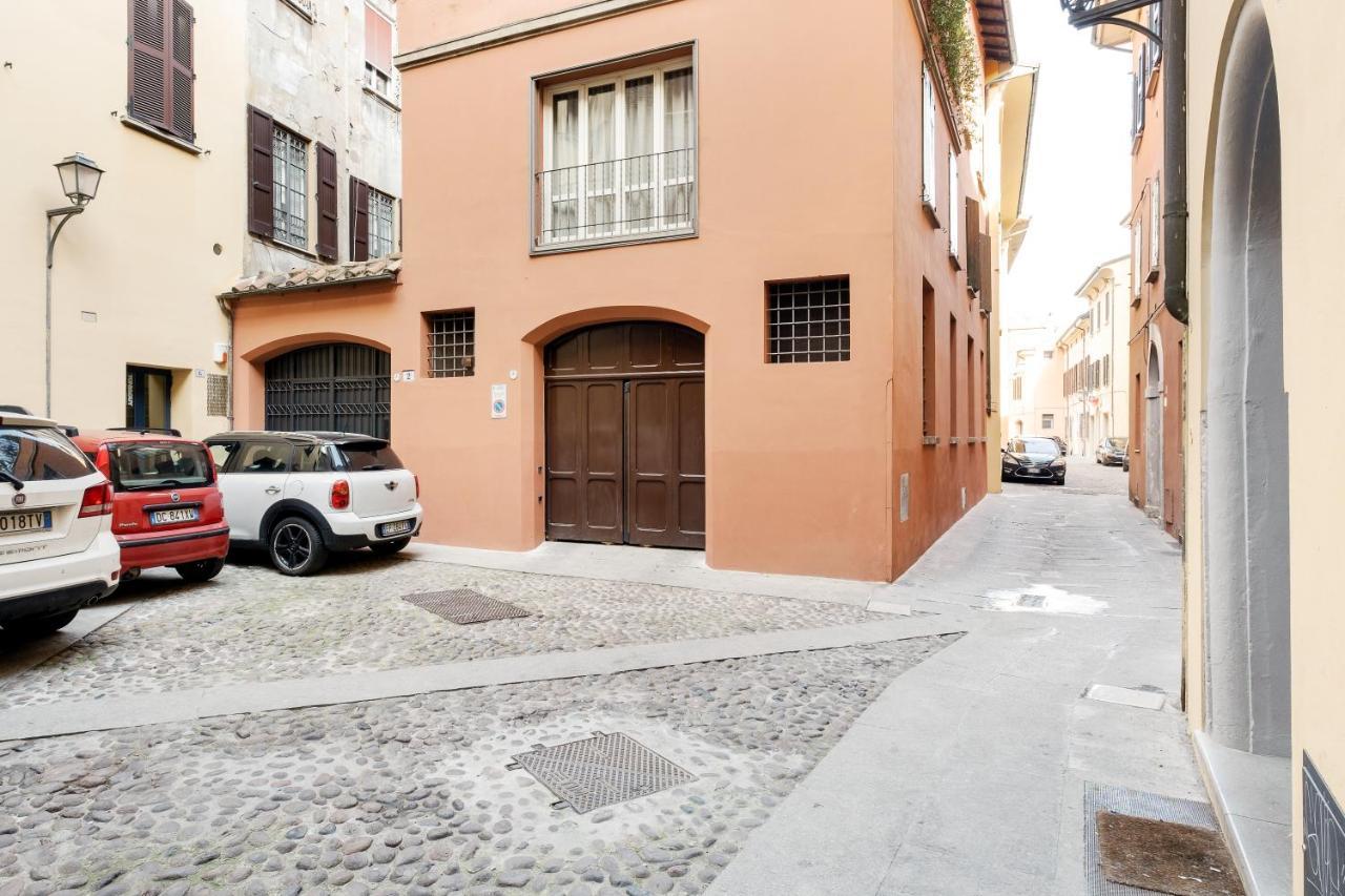 Lo Scrigno Delle 2 Torri! Nel Cuore Del Centro, Vicino A Via Rizzoli Bologna Bagian luar foto