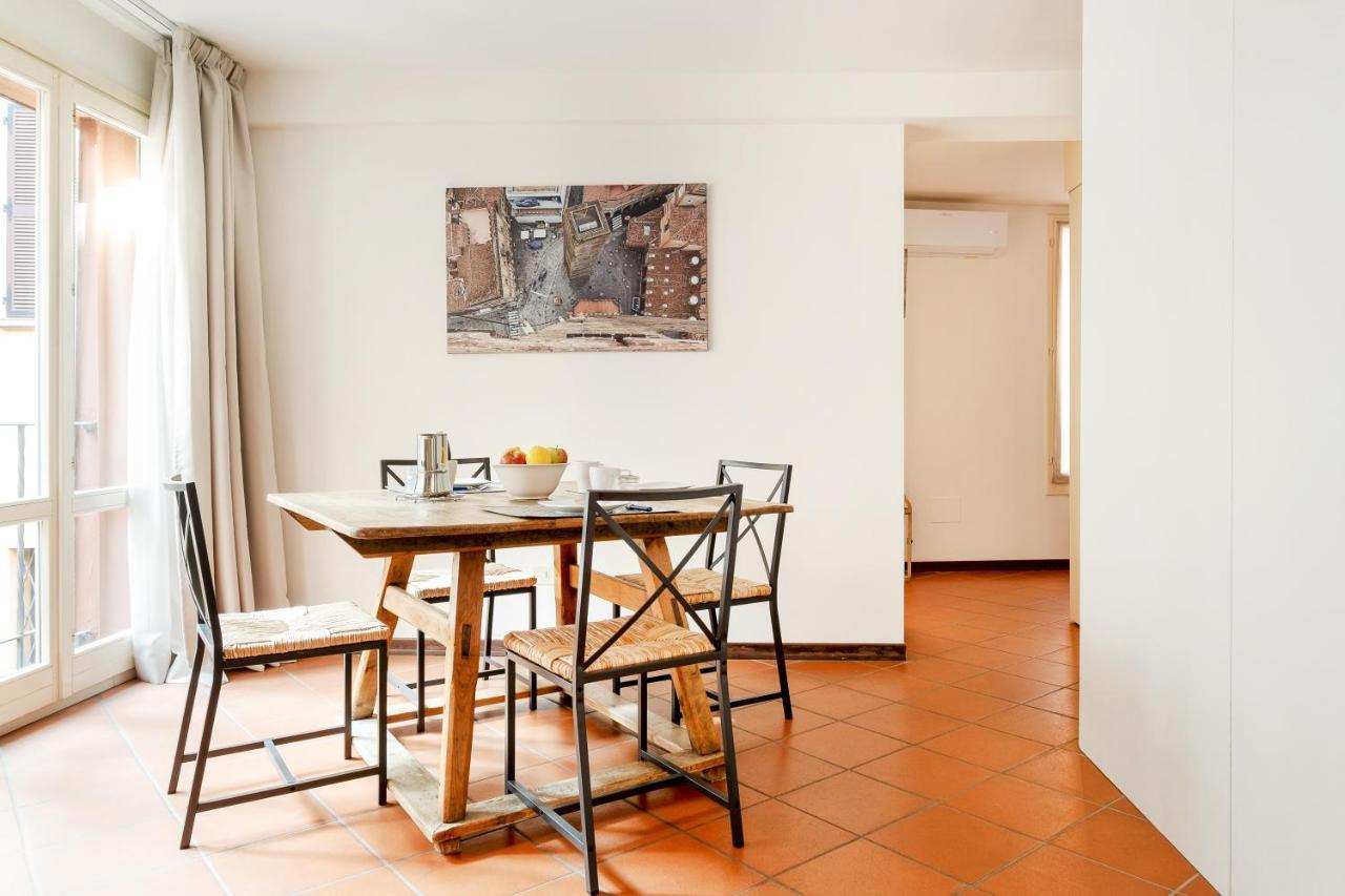 Lo Scrigno Delle 2 Torri! Nel Cuore Del Centro, Vicino A Via Rizzoli Bologna Bagian luar foto